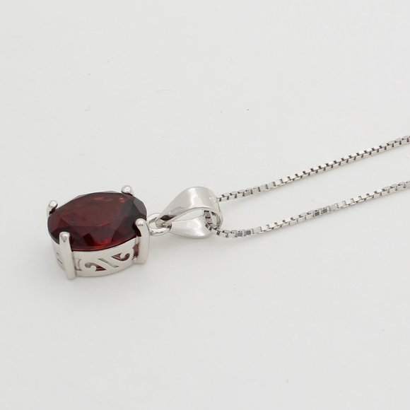 Jewelry - Sterling Silver Genuine Red Garnet Necklace